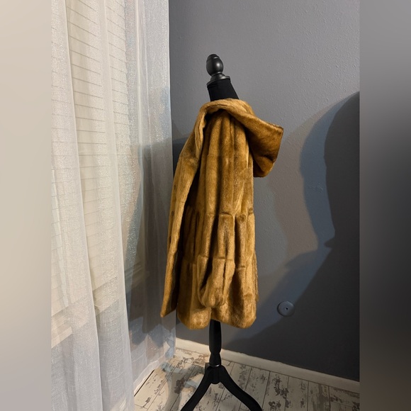 SOLD - Picture 3 of 8